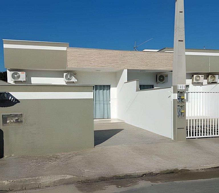 Casa Tulipa, casa para alugar na Armação, Penha SC